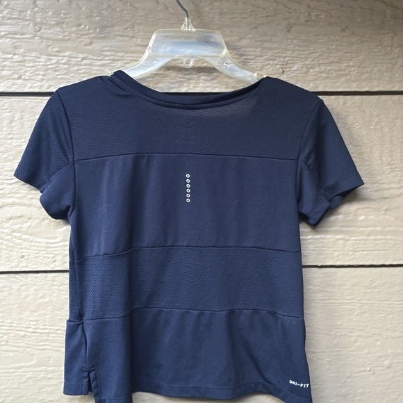 Nike Dri-FIT Kadın T-Shirt City Dry Top Black Short Sleeve 938446-010 XS - Picture 6 of 9